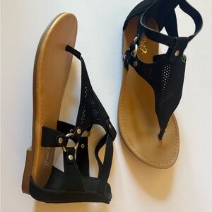 Black Thong Sandals with Ankle Strap & Back Zipper Size 6.5